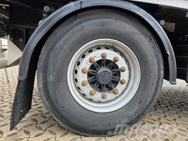 Krone AZ / Baustoff Plataforma plana/laterales abatibles