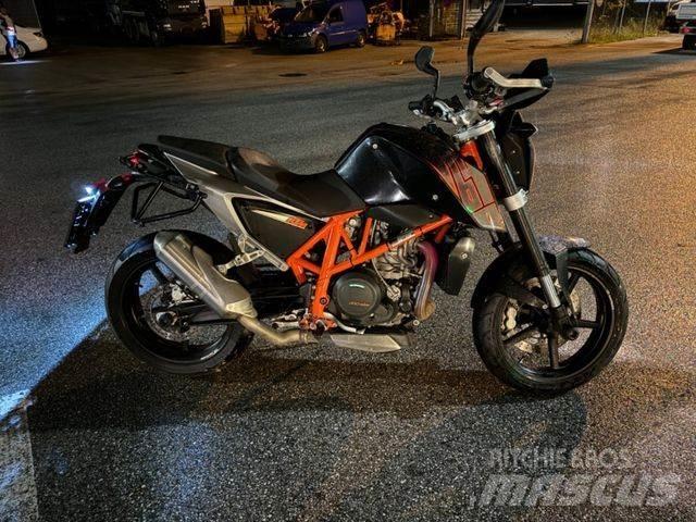 KTM 690 DUKE Otros camiones