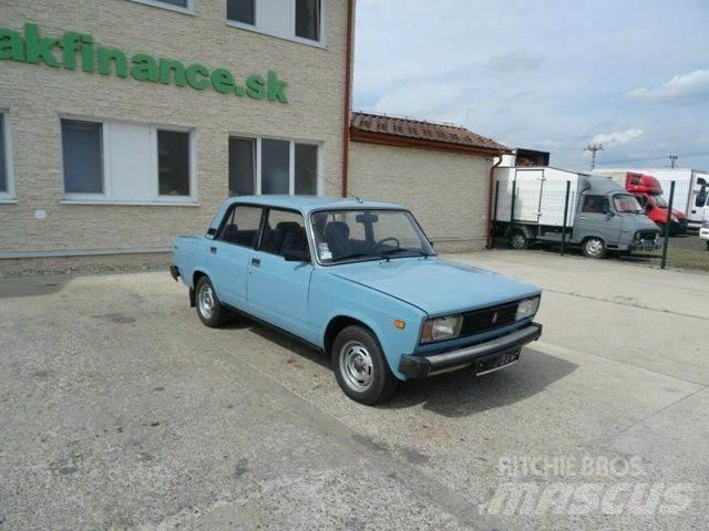 Lada 2105 vin 656 Coches