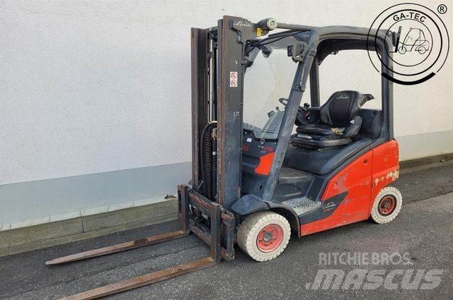 Linde H16T Carretillas LPG