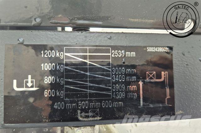 Linde L12 Recogepedidos de gran altura