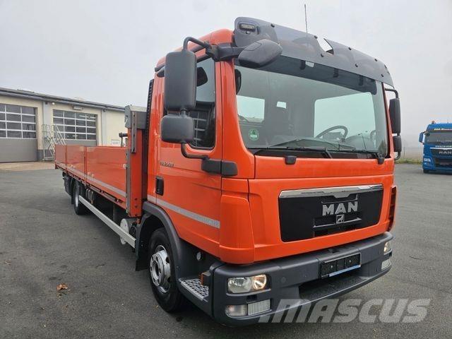 MAN 12.220 Camiones plataforma