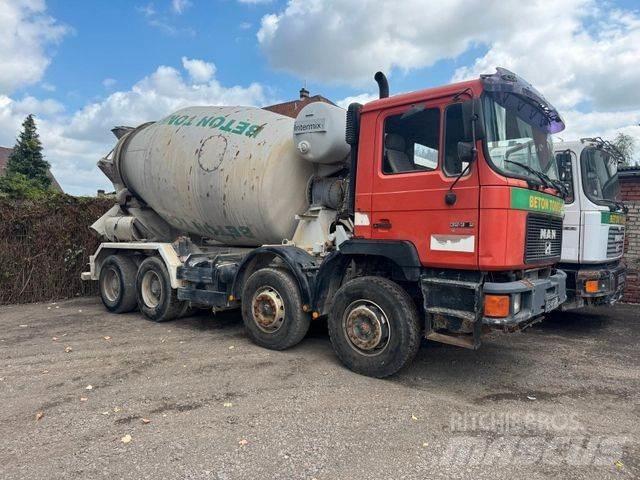 MAN 32.372 8x4 10m³ Camiones hormigonera