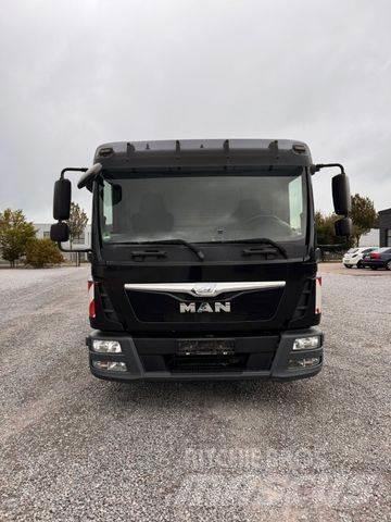 MAN 8.220 Furgonetas caja abierta