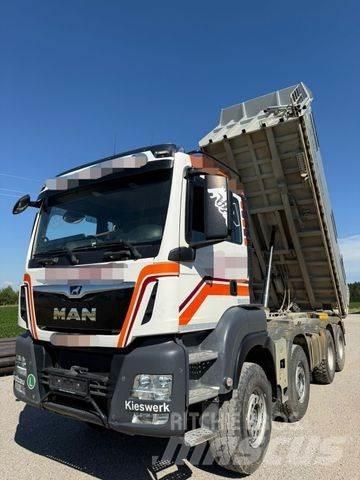 MAN TGS 32.510 Camiones bañeras basculantes o volquetes