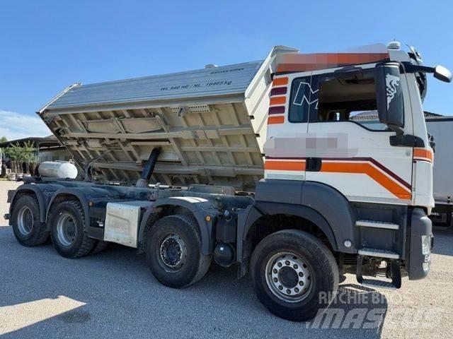 MAN TGS 32.510 Camiones bañeras basculantes o volquetes