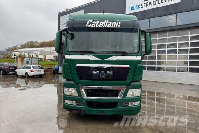 MAN TGX 26.480 6x2 Camión con caja abierta