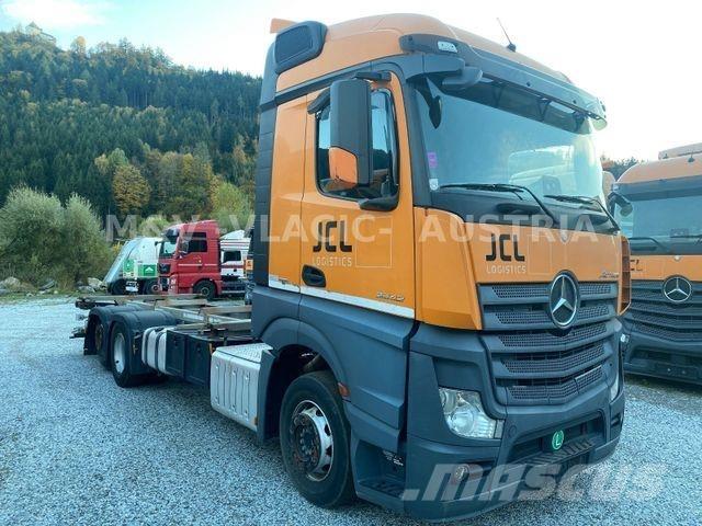 Mercedes-Benz 2542 Camiones chasis