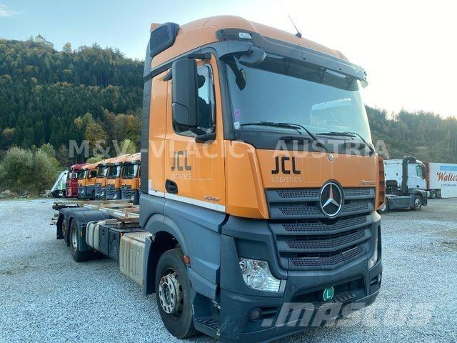 Mercedes-Benz 2542 Camiones chasis