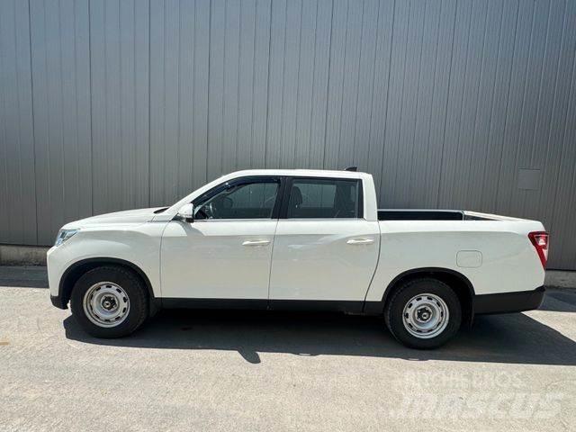 Ssangyong MUSSO Furgonetas caja abierta
