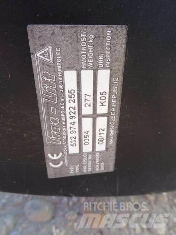  TRAC LIFT hay forks Otros equipos usados para la recolección de forraje