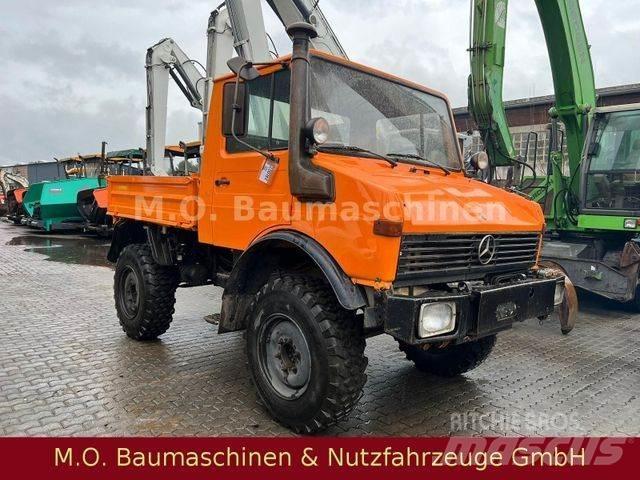 Unimog U 1000/ 424 Camiones bañeras basculantes o volquetes