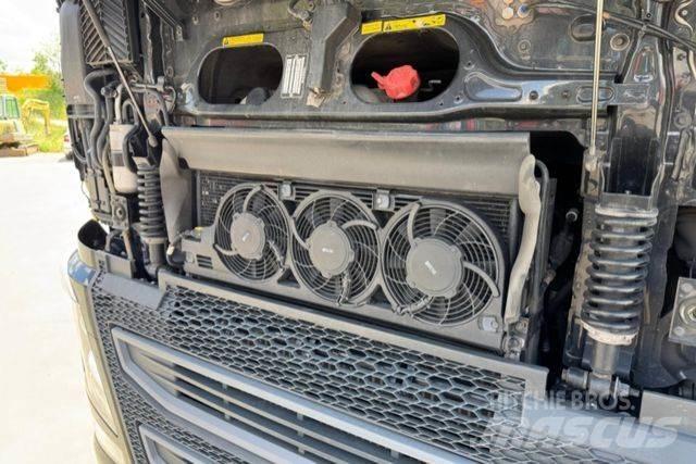 Volvo FH-540 6x2 Camión con caja abierta