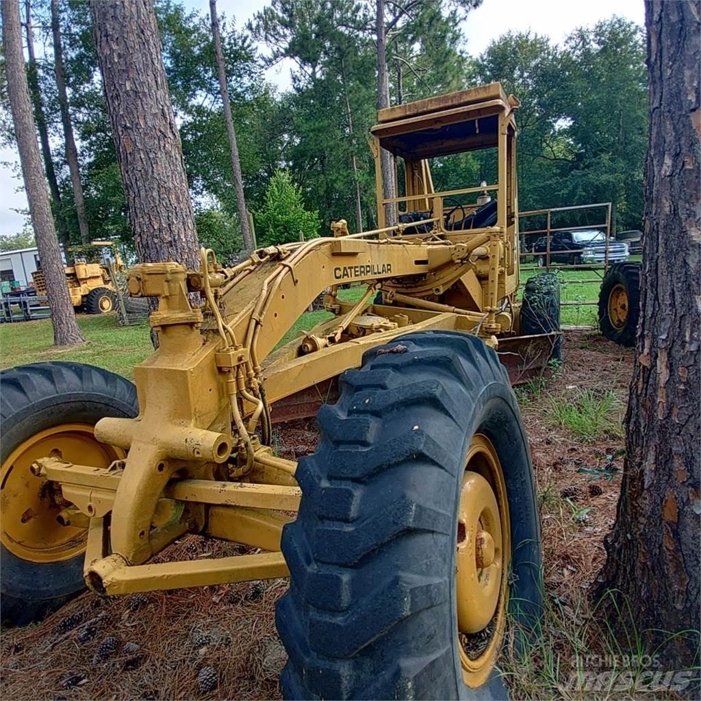 CAT 120 Motoniveladoras