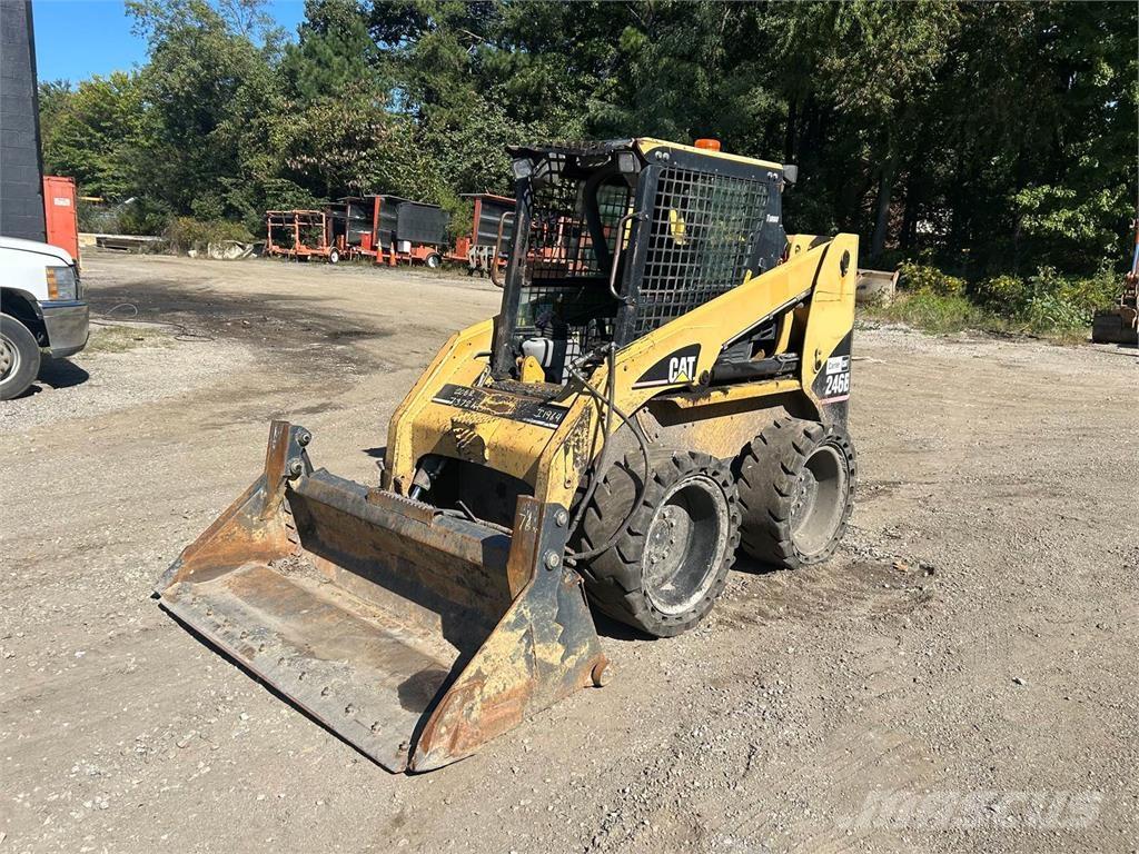 CAT 246B Minicargadoras