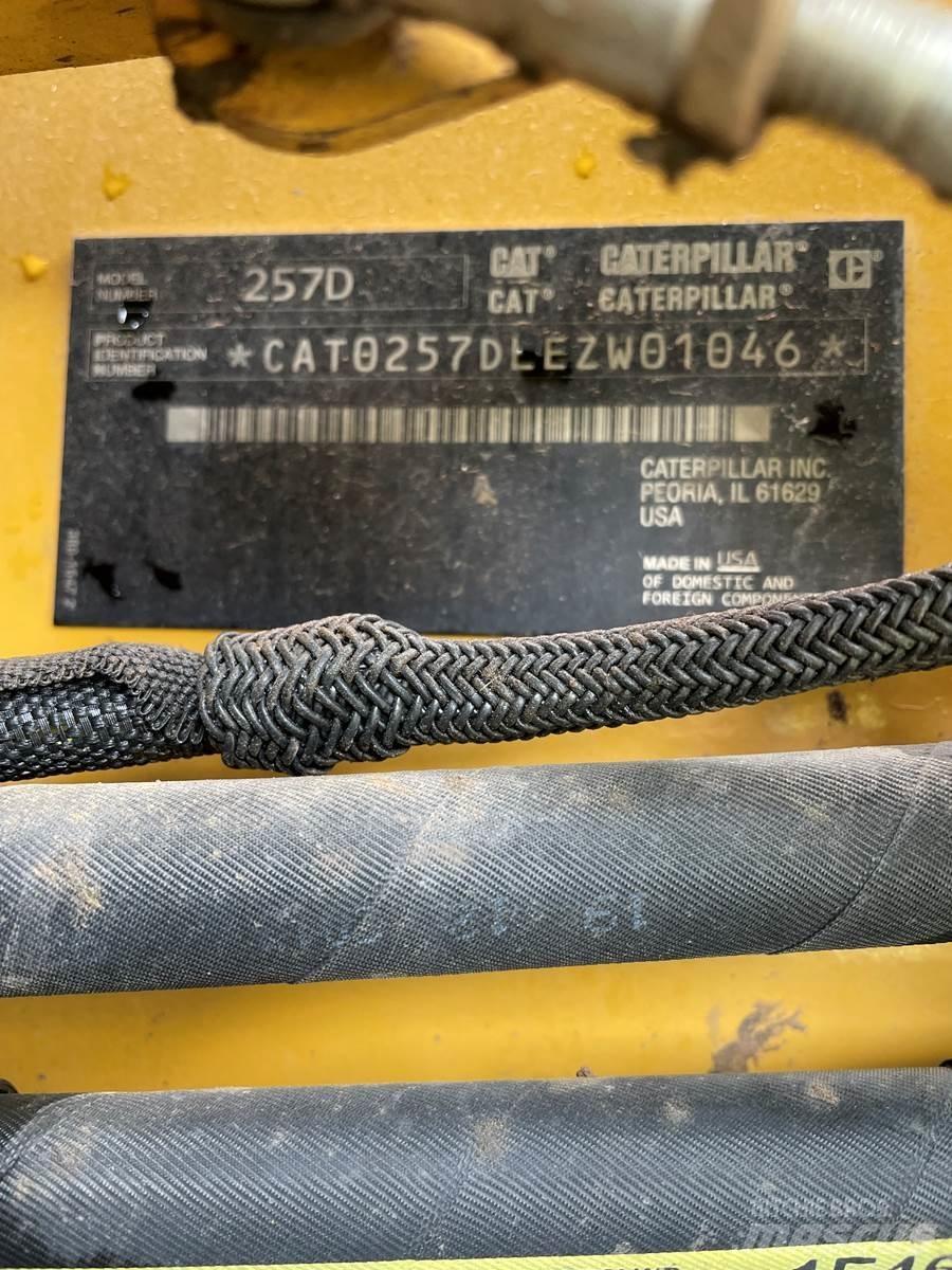 CAT 257D Minicargadoras