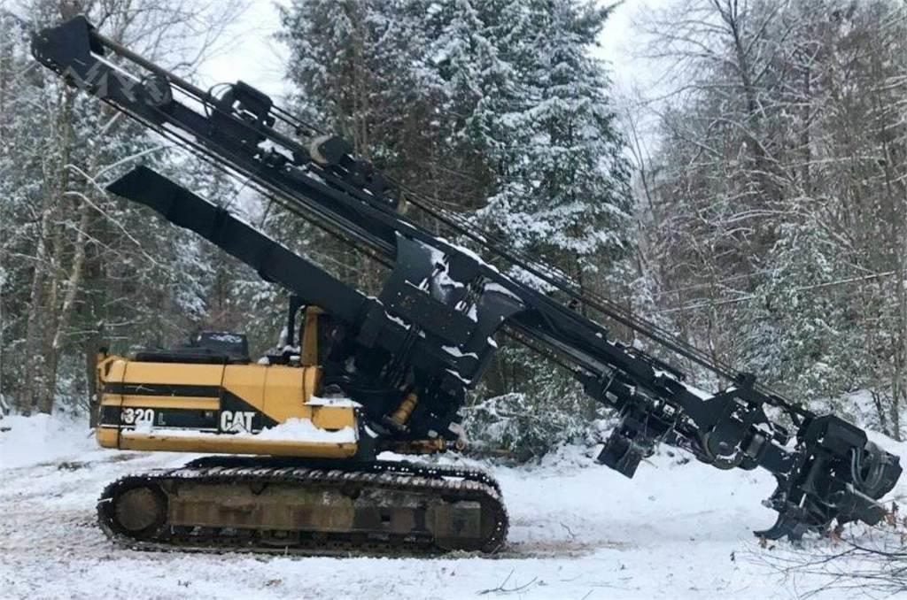 CAT 320L Desramador