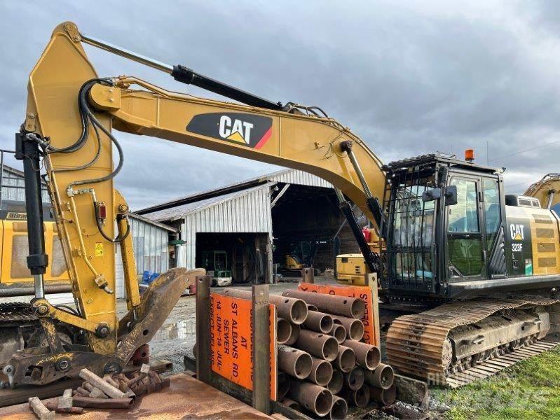 CAT 323FL Excavadoras de cadenas