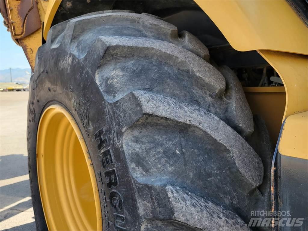 CAT 450F Excavadoras de cadenas