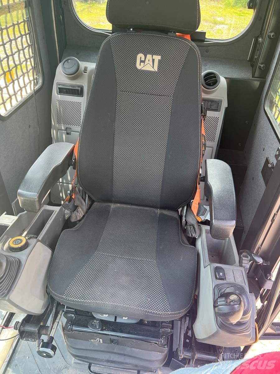 CAT 538 LL Cargadora forestal