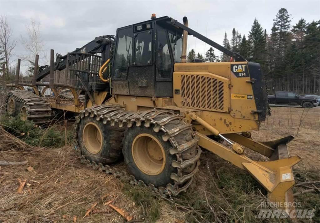 CAT 574 Autocargadoras