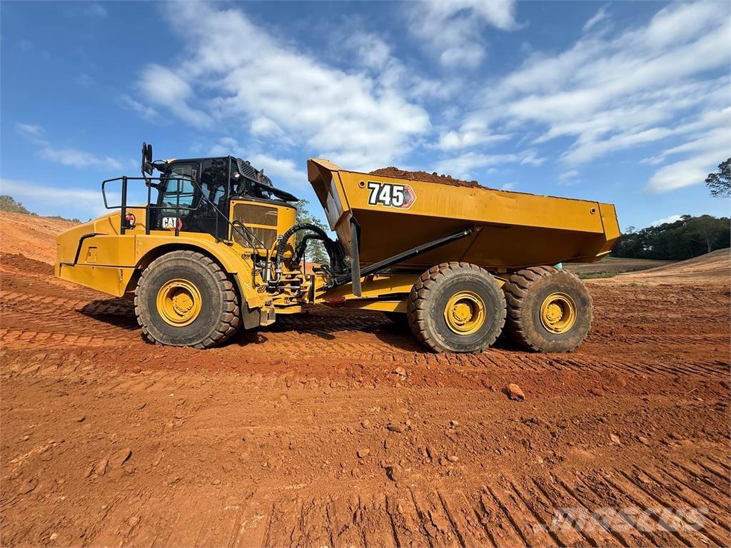 CAT 745 Dúmpers articulados