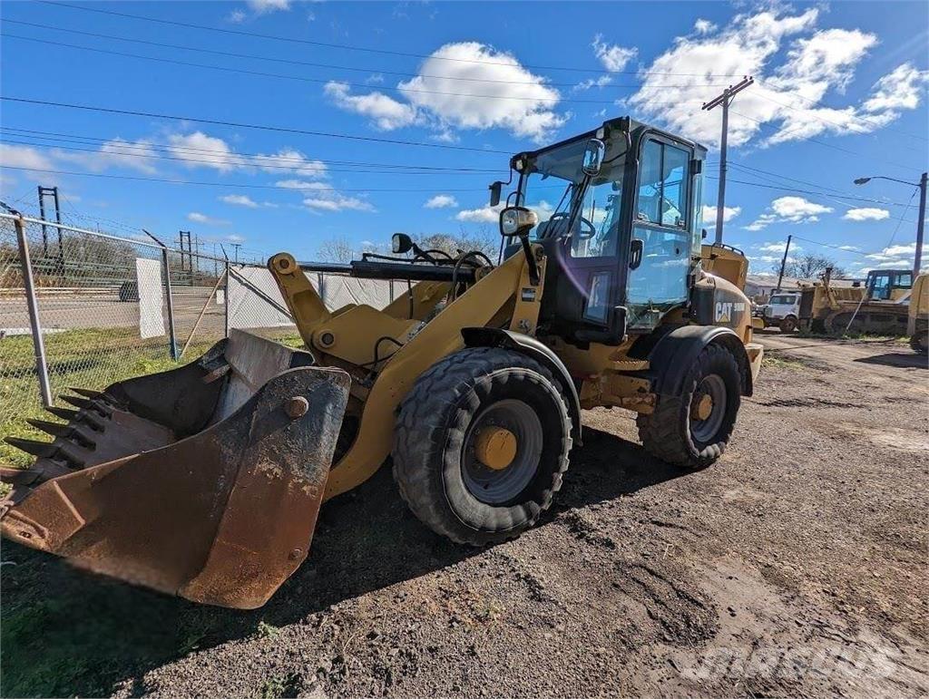 CAT 908M Cargadoras sobre ruedas
