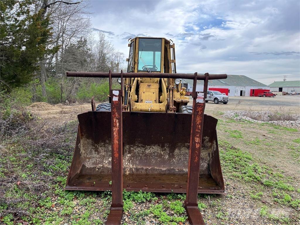 CAT 930 Cargadoras sobre ruedas