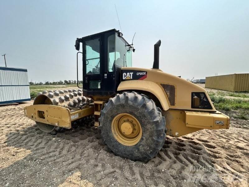 CAT CP563E Compactadores de suelo