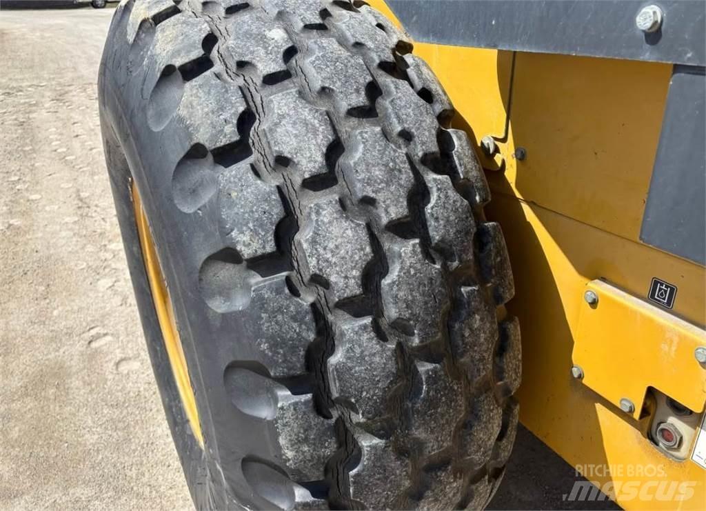 CAT CS56 Compactadores de suelo