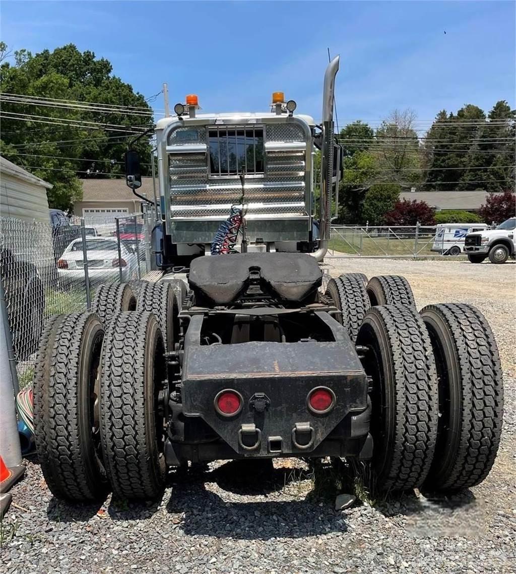 CAT CT660S Cabezas tractoras