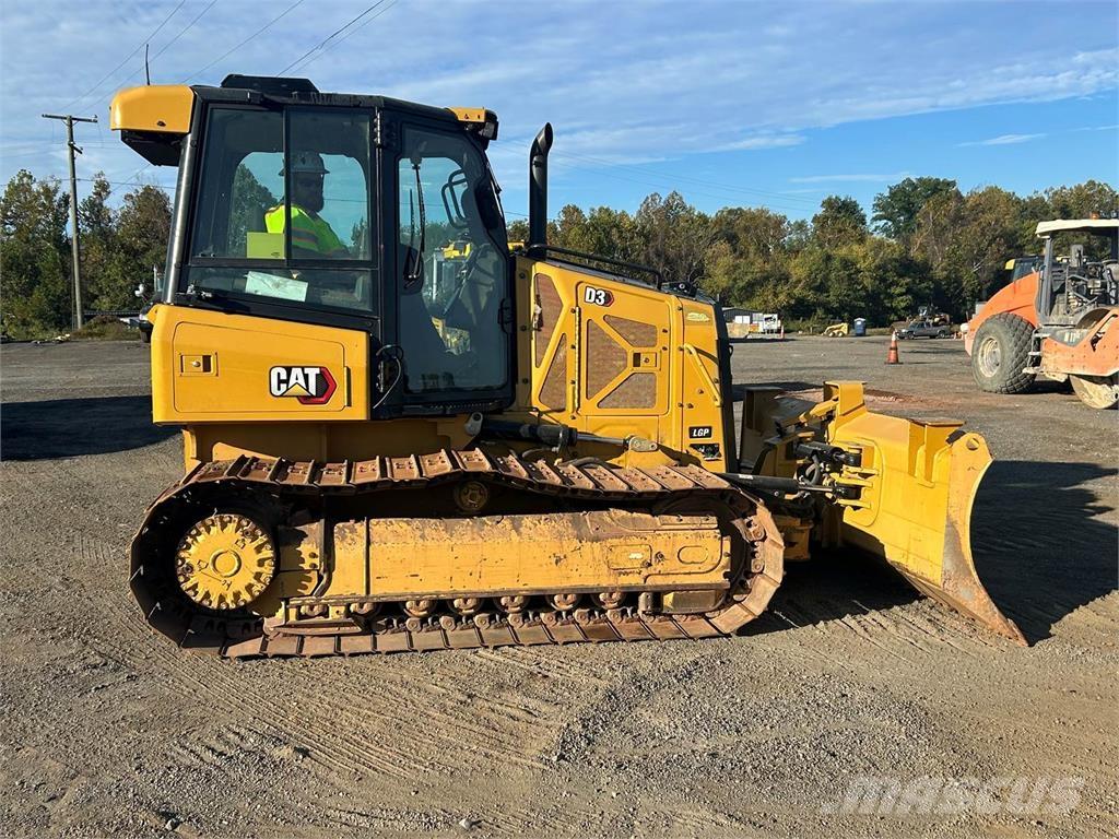 CAT D3 LGP Buldozer sobre oruga