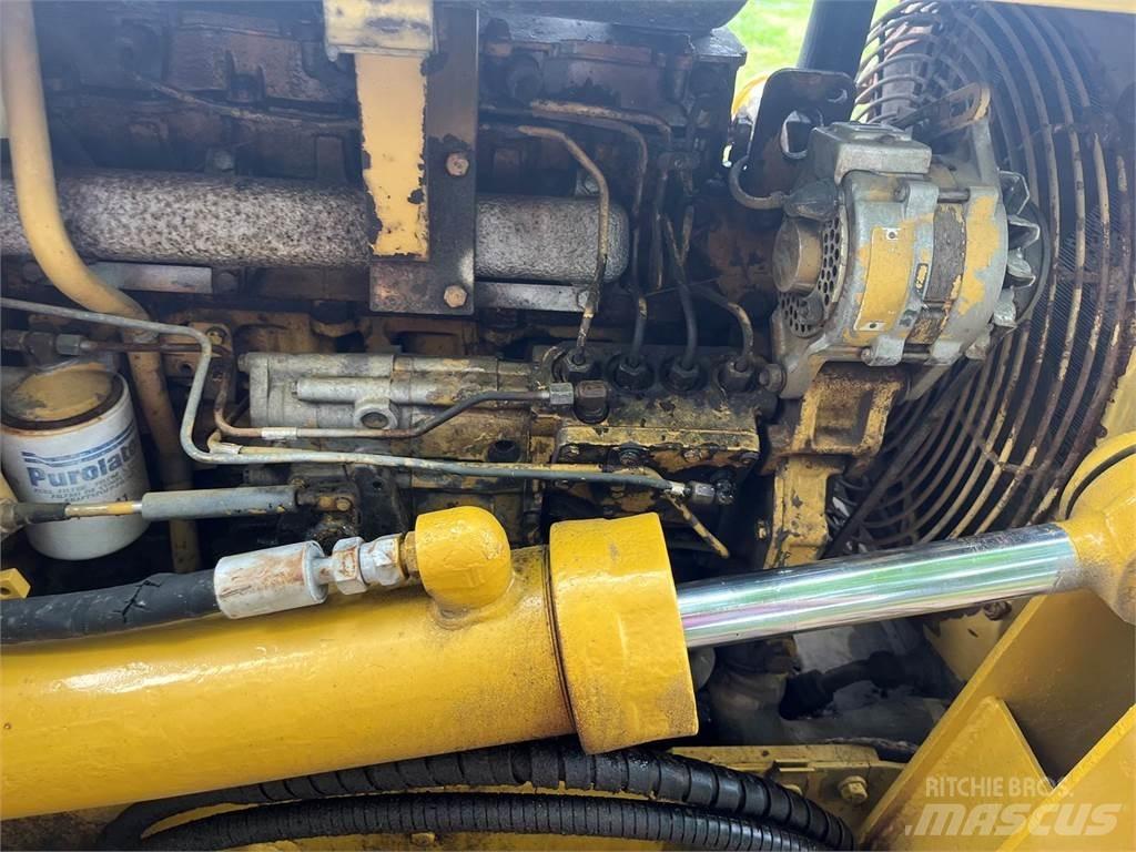 CAT D3B Buldozer sobre oruga