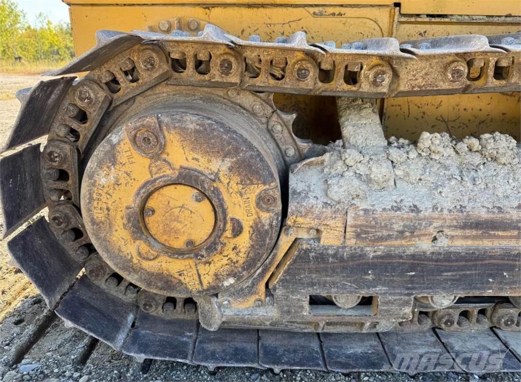 CAT D3G XL Buldozer sobre oruga