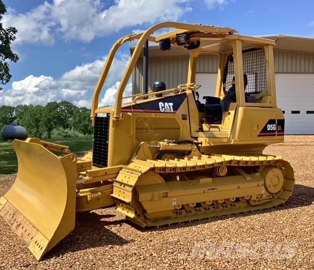 CAT D5G XL Buldozer sobre oruga