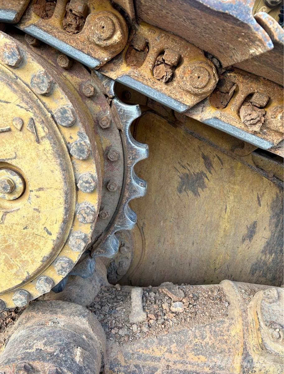 CAT D6M XL Buldozer sobre oruga