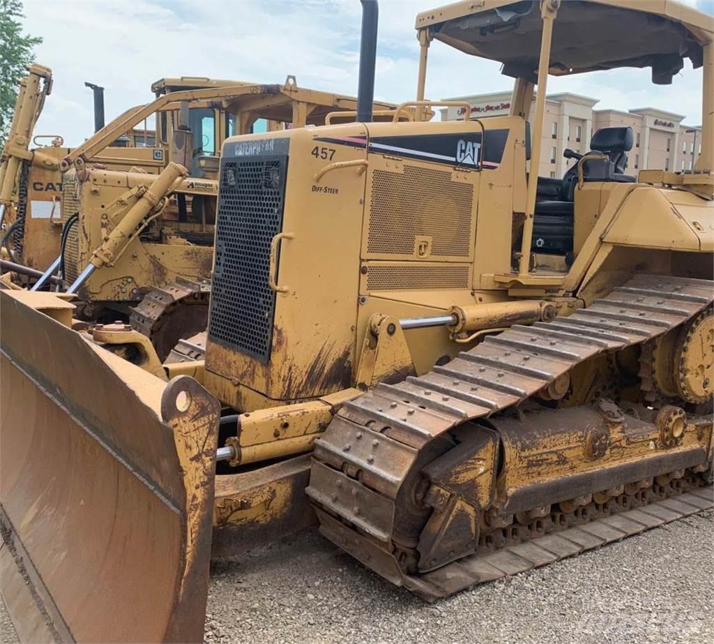 CAT D6N XL Buldozer sobre oruga