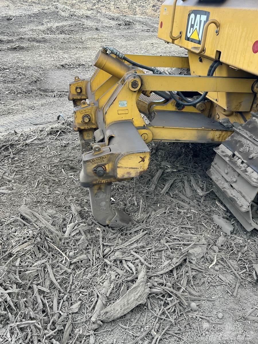 CAT D6N XL Buldozer sobre oruga