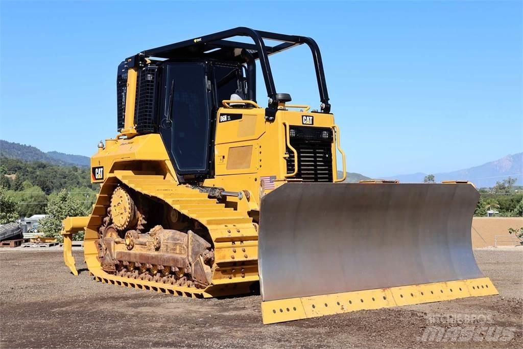 CAT D6N XL Buldozer sobre oruga