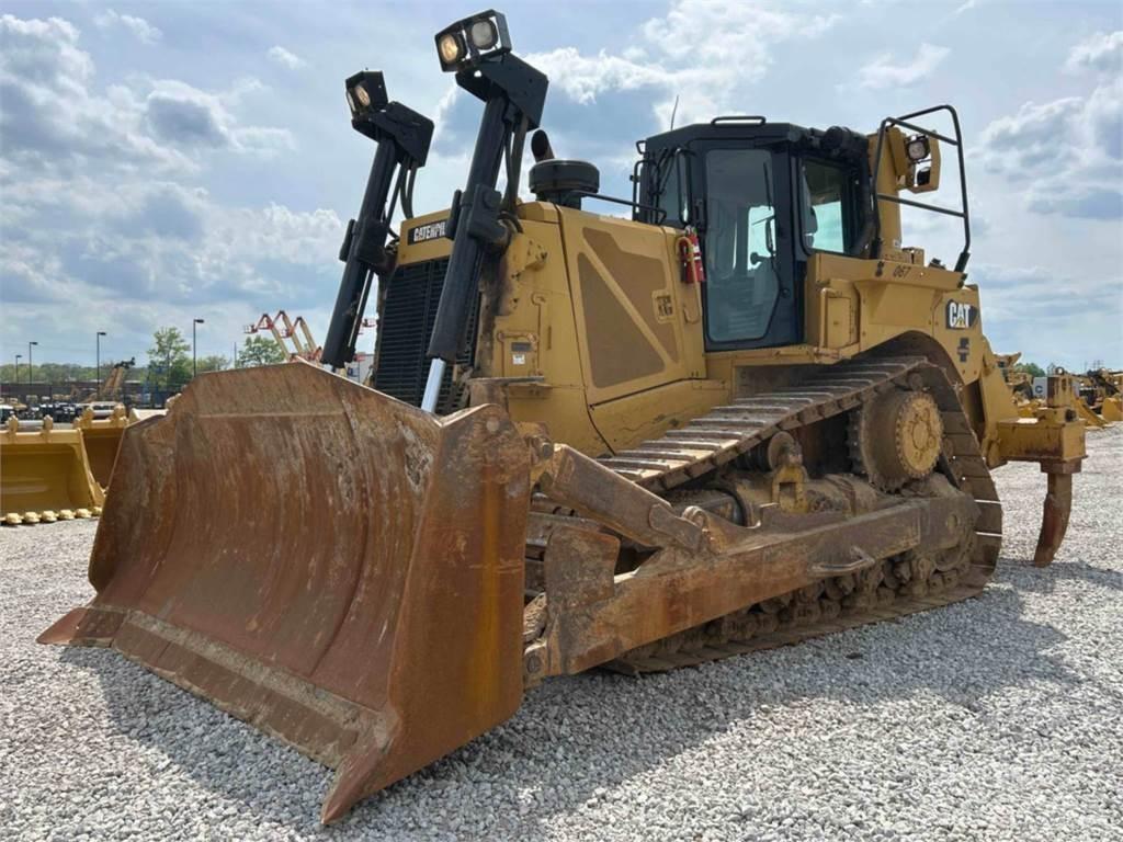 CAT D8T Buldozer sobre oruga