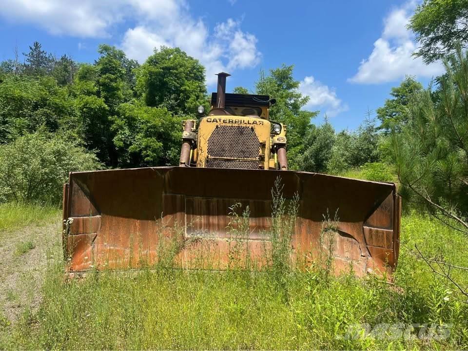 CAT D9H Buldozer sobre oruga