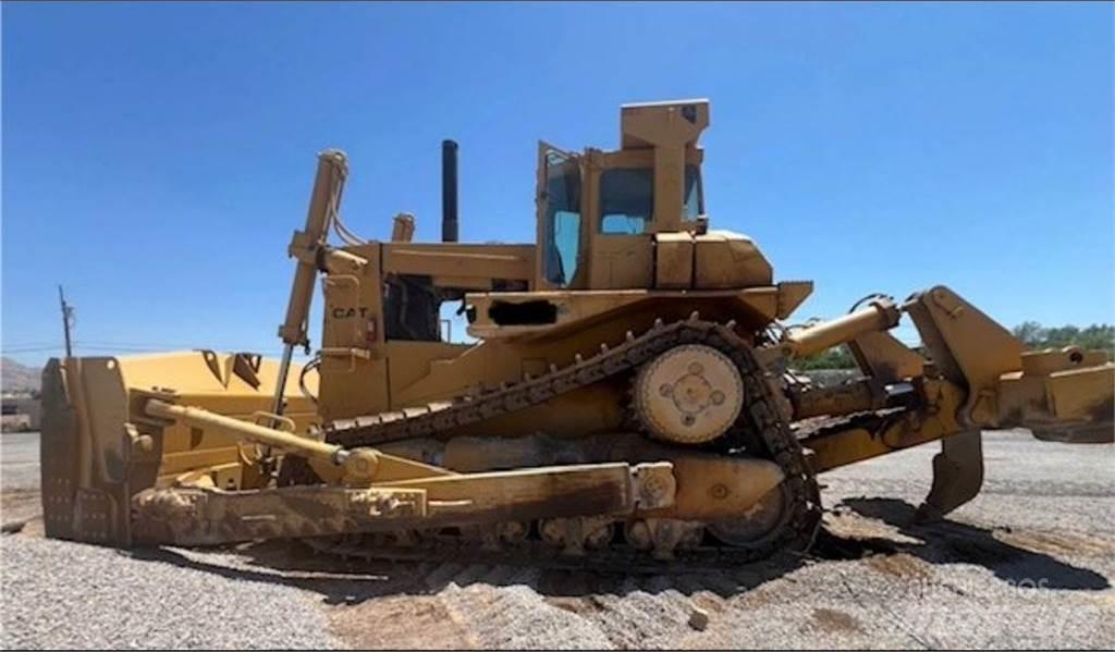 CAT D9L Buldozer sobre oruga