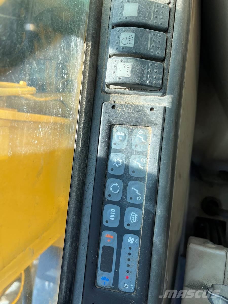 CAT M318C Excavadoras de ruedas