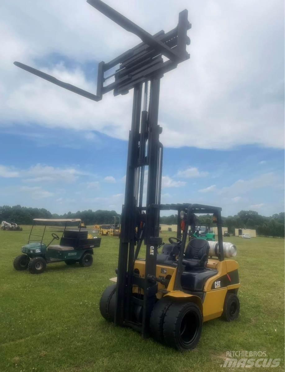 CAT P7000 Otras carretillas elevadoras