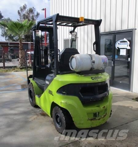 Clark S25L Otras carretillas elevadoras