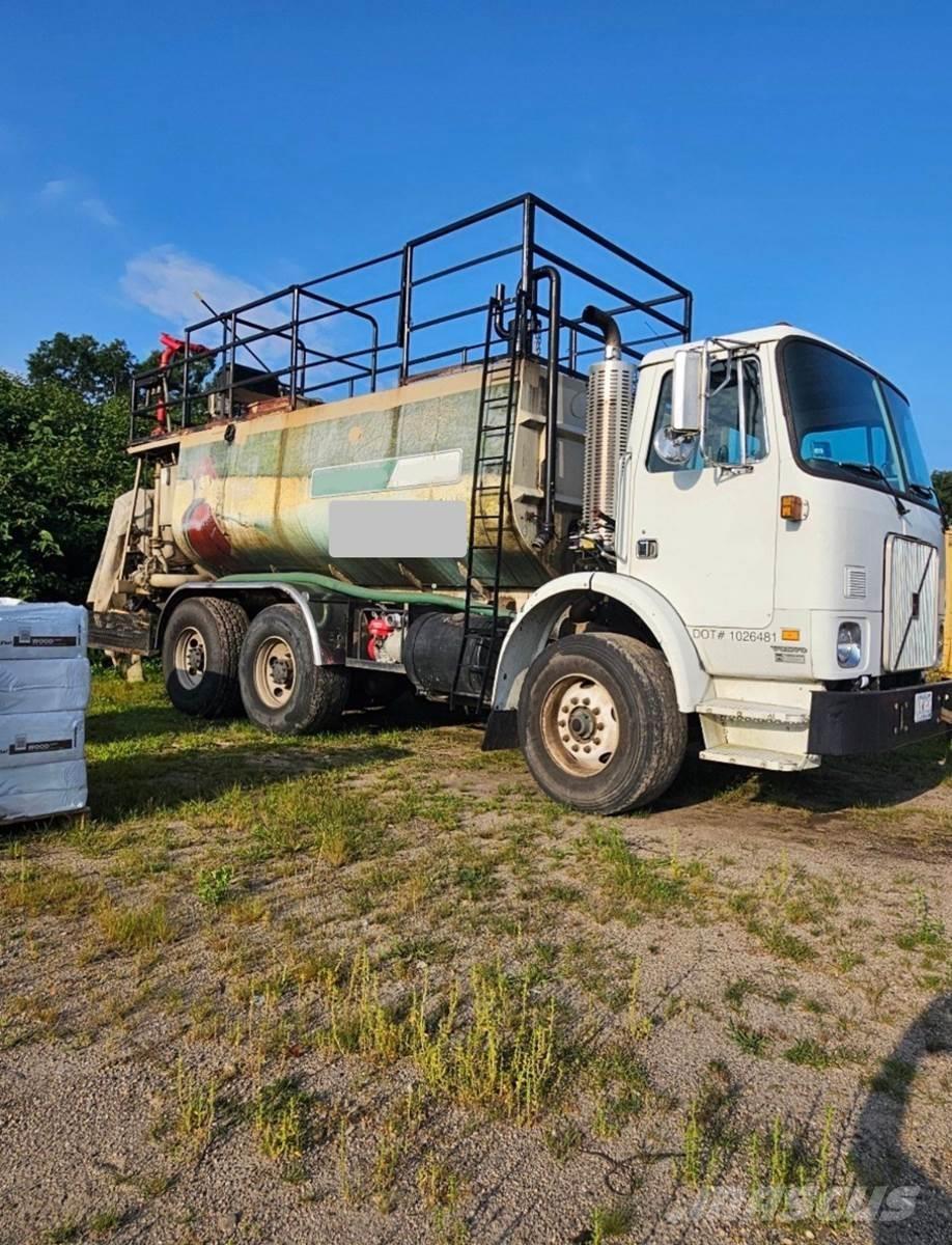 Finn T330 Tolvas de recepción