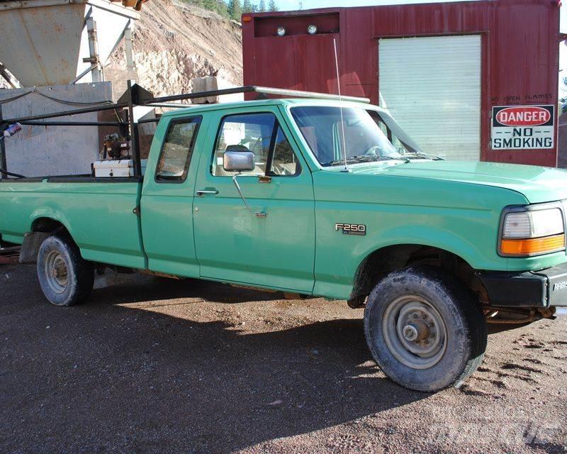 Ford F-250 Furgonetas caja abierta
