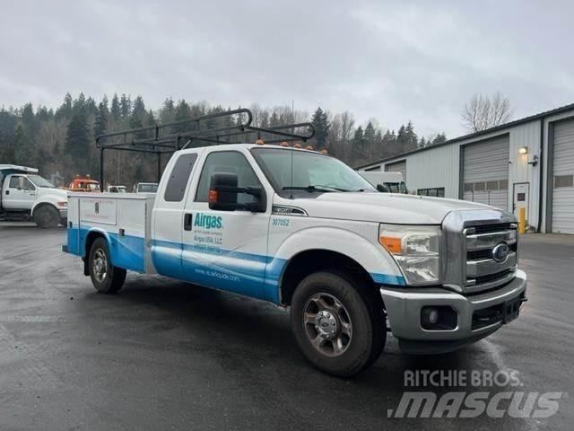 Ford F-350 Vehículos - Taller