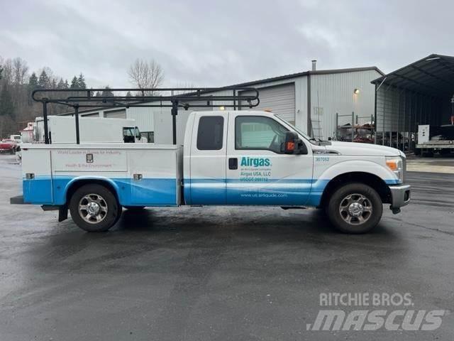 Ford F-350 Vehículos - Taller