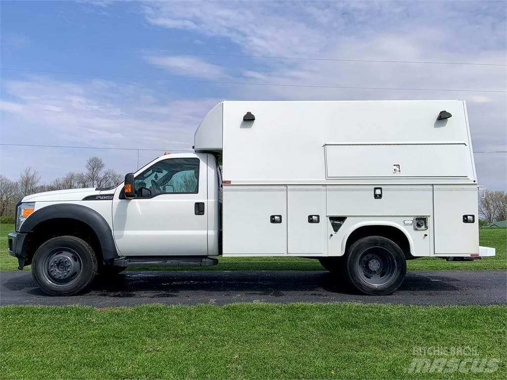 Ford F-450 Vehículos - Taller